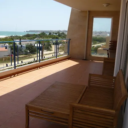 Mira Baia By Luz Management Services * Λάγος